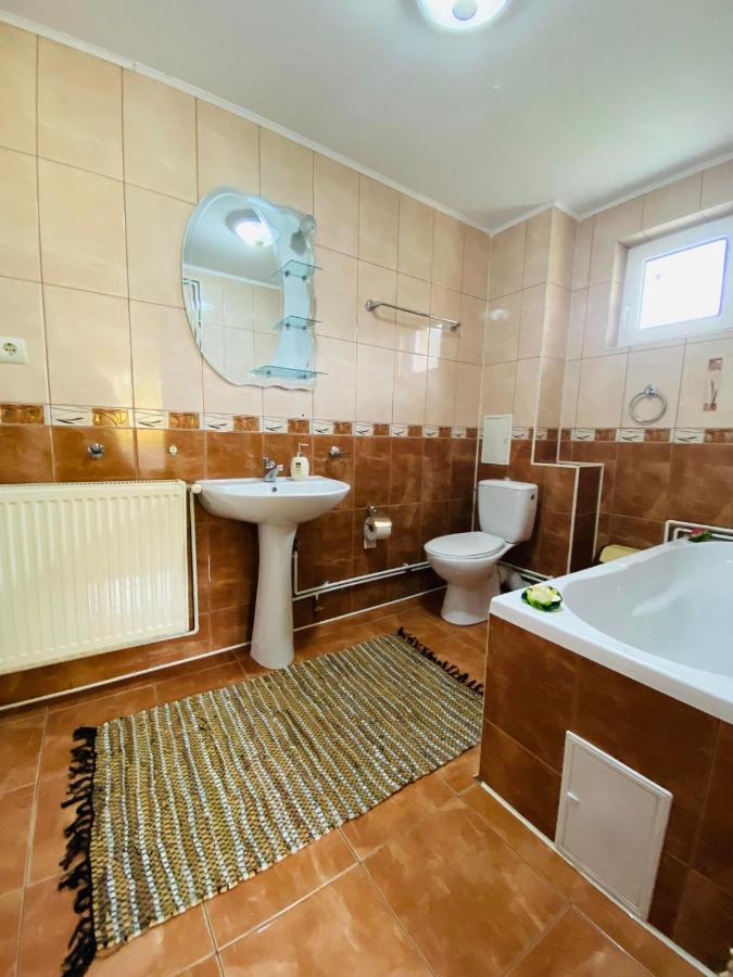 Pensiunea Adam Si Eva Pojorîta Buitenkant foto